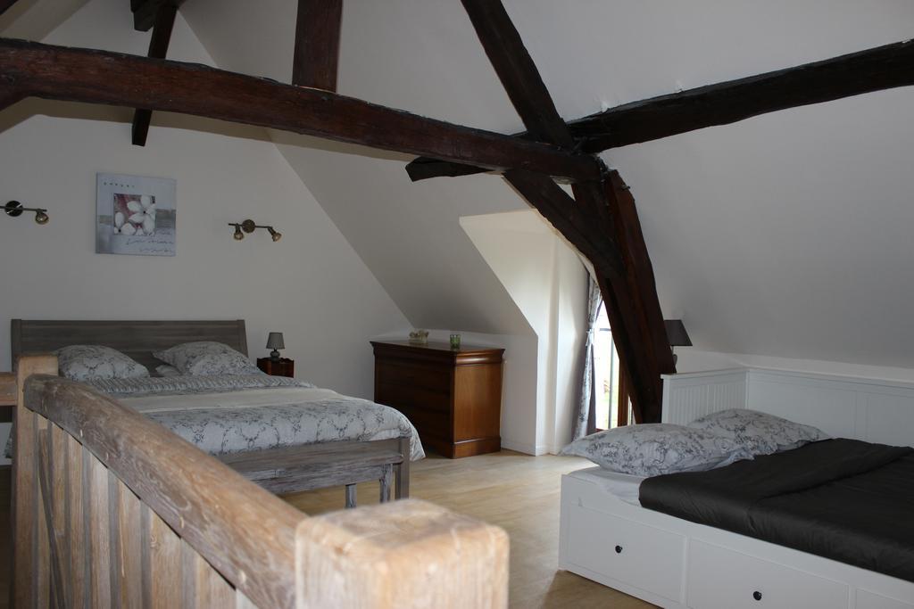 Gites A L'Ombre Des Chenes Châteauvieux Værelse billede